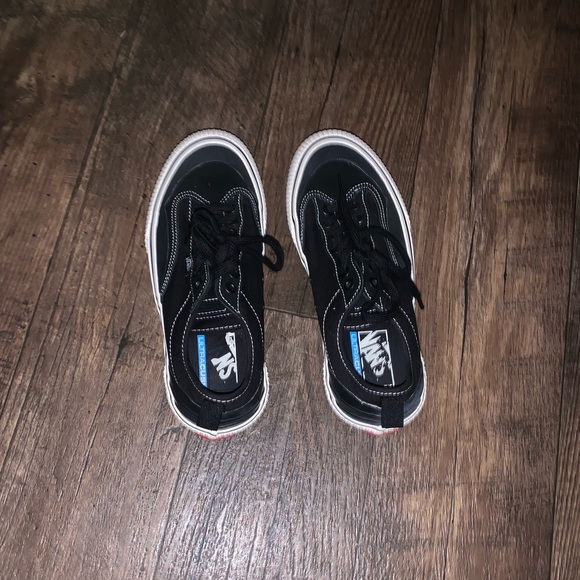 Platform Creeper Style Vans - Picture 2 of 5